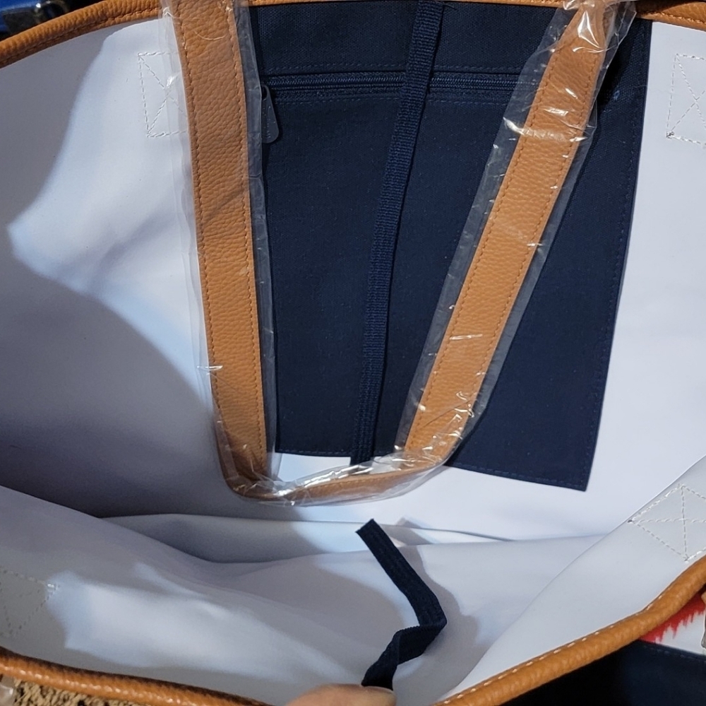 Lakeside Tote thirty-one